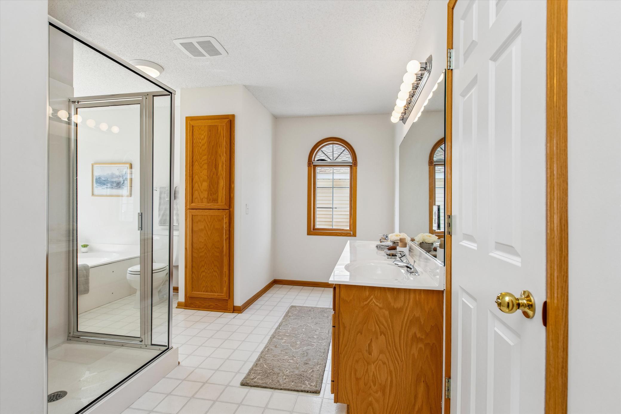 View of Residential at 808 Winterberry Drive, Woodbury MN 55125, Woodbury (20 of 33) - Mike Wilen | Minnesota Team Real Estate