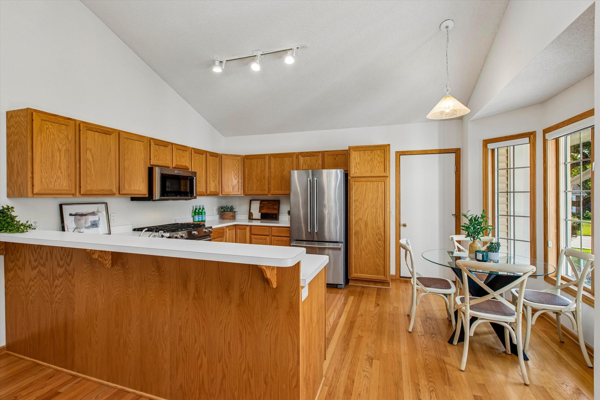 View of Residential at 808 Winterberry Drive, Woodbury MN 55125, Woodbury (10 of 33) - Mike Wilen | Minnesota Team Real Estate