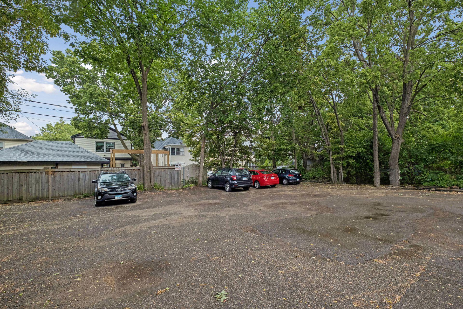 View of Residential at 2732 Grand Avenue #1, Minneapolis MN 55408, Minneapolis (12 of 12) - Mike Wilen | Minnesota Team Real Estate