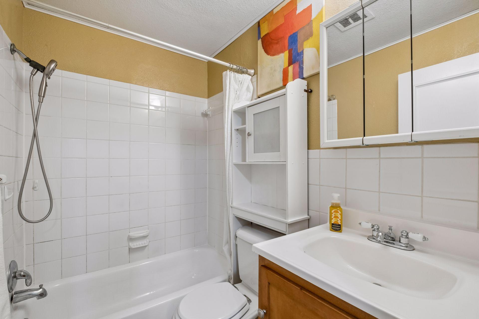 View of Residential at 2732 Grand Avenue #1, Minneapolis MN 55408, Minneapolis (9 of 12) - Mike Wilen | Minnesota Team Real Estate