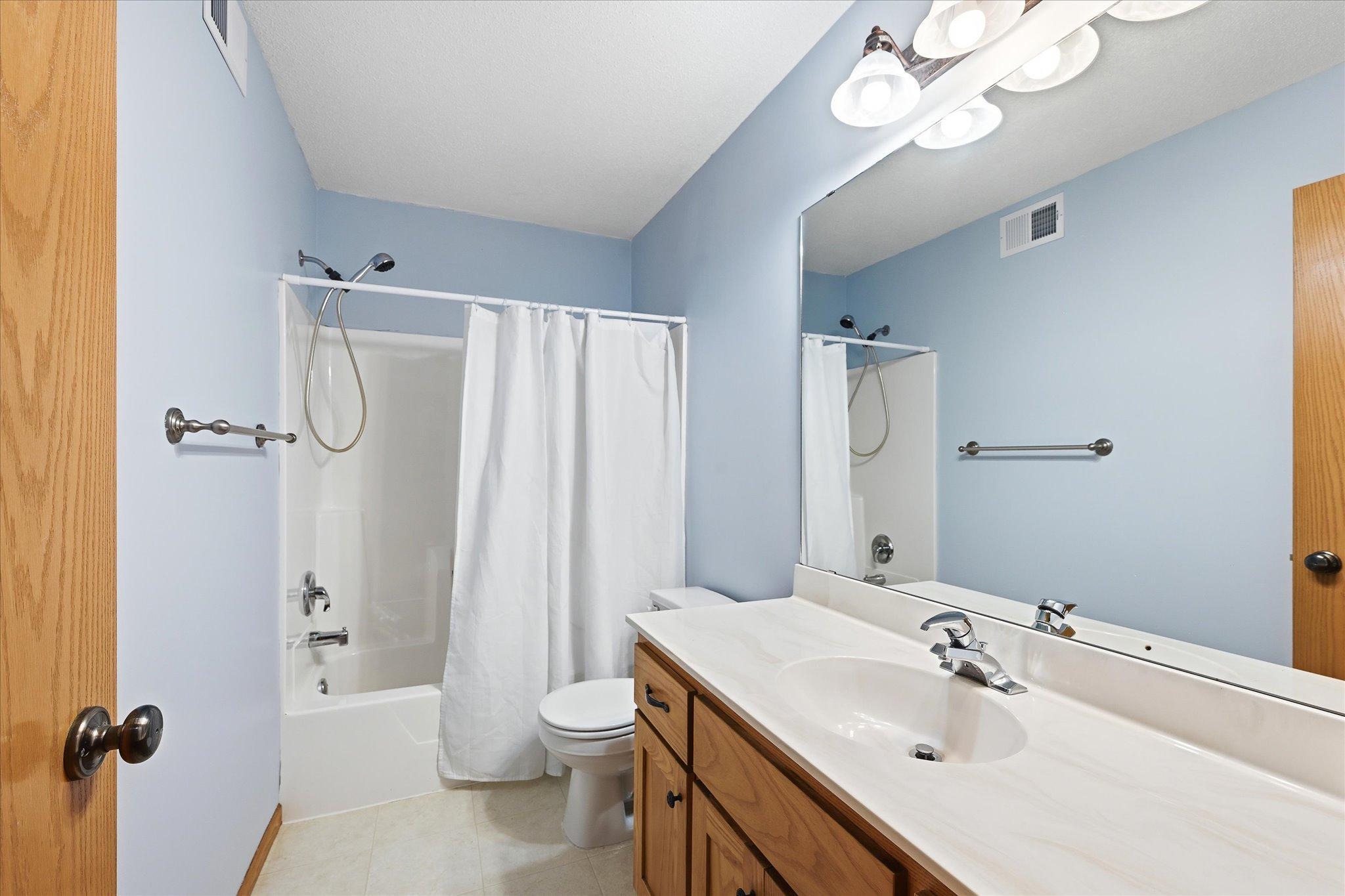 View of Residential at 6592 Albert Court, Lino Lakes MN 55038, Lino Lakes (23 of 39) - Mike Wilen | Minnesota Team Real Estate