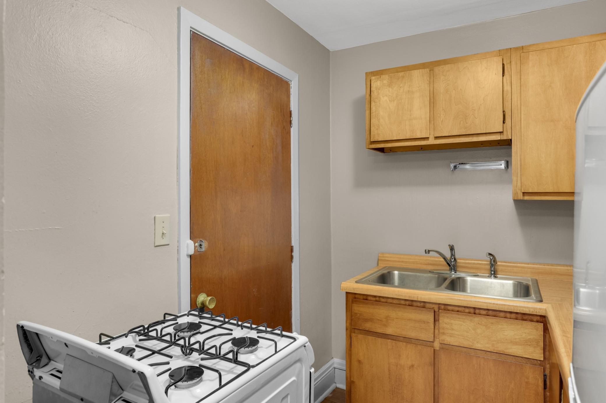 View of Residential Income at 116 Lexington Parkway, Saint Paul MN 55104, Saint Paul (24 of 53) - Mike Wilen | Minnesota Team Real Estate