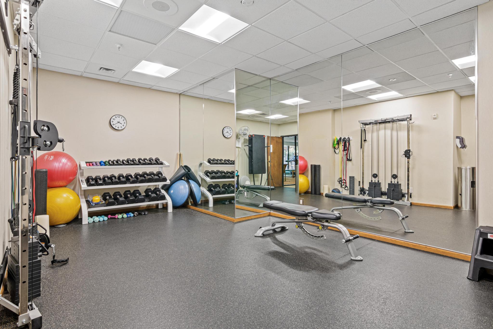 View of Residential at 1235 Yale Place #808, Minneapolis MN 55403, Minneapolis (31 of 47) - Mike Wilen | Minnesota Team Real Estate
