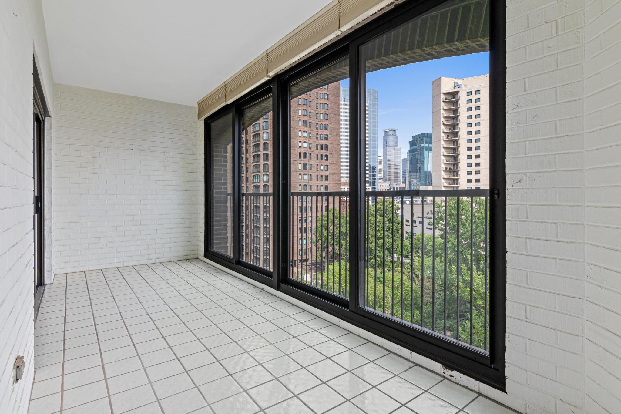 View of Residential at 1235 Yale Place #808, Minneapolis MN 55403, Minneapolis (18 of 47) - Mike Wilen | Minnesota Team Real Estate