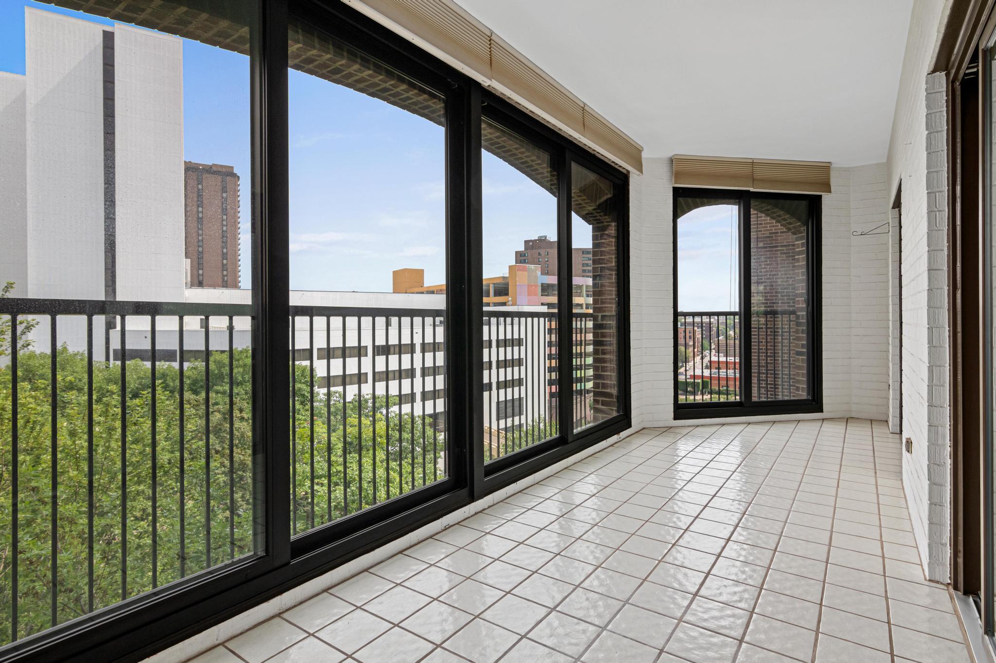 View of Residential at 1235 Yale Place #808, Minneapolis MN 55403, Minneapolis (17 of 47) - Mike Wilen | Minnesota Team Real Estate