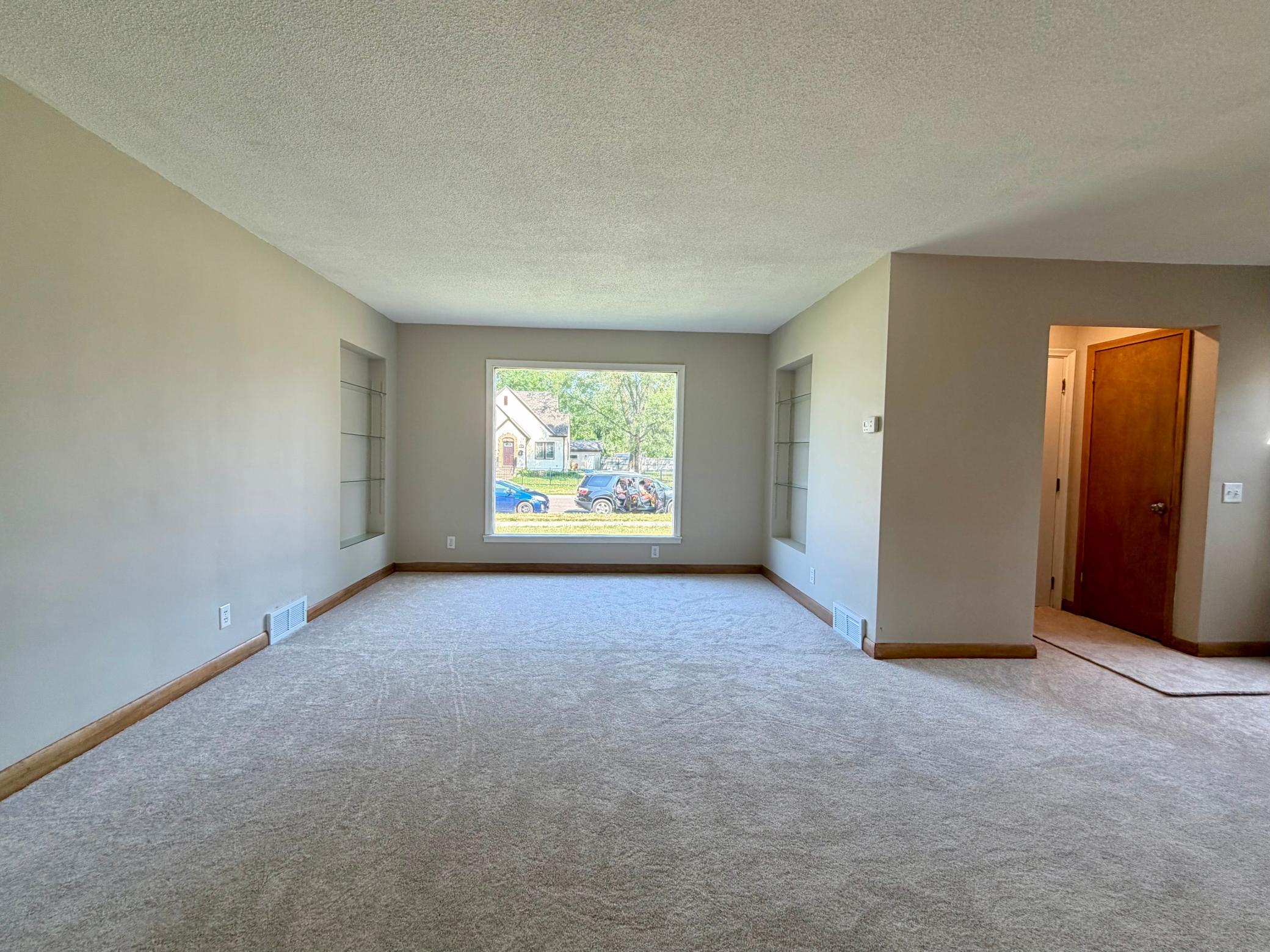 View of Residential at 5701 Humboldt Avenue, Brooklyn Center MN 55430, Brooklyn Center (8 of 27) - Mike Wilen | Minnesota Team Real Estate