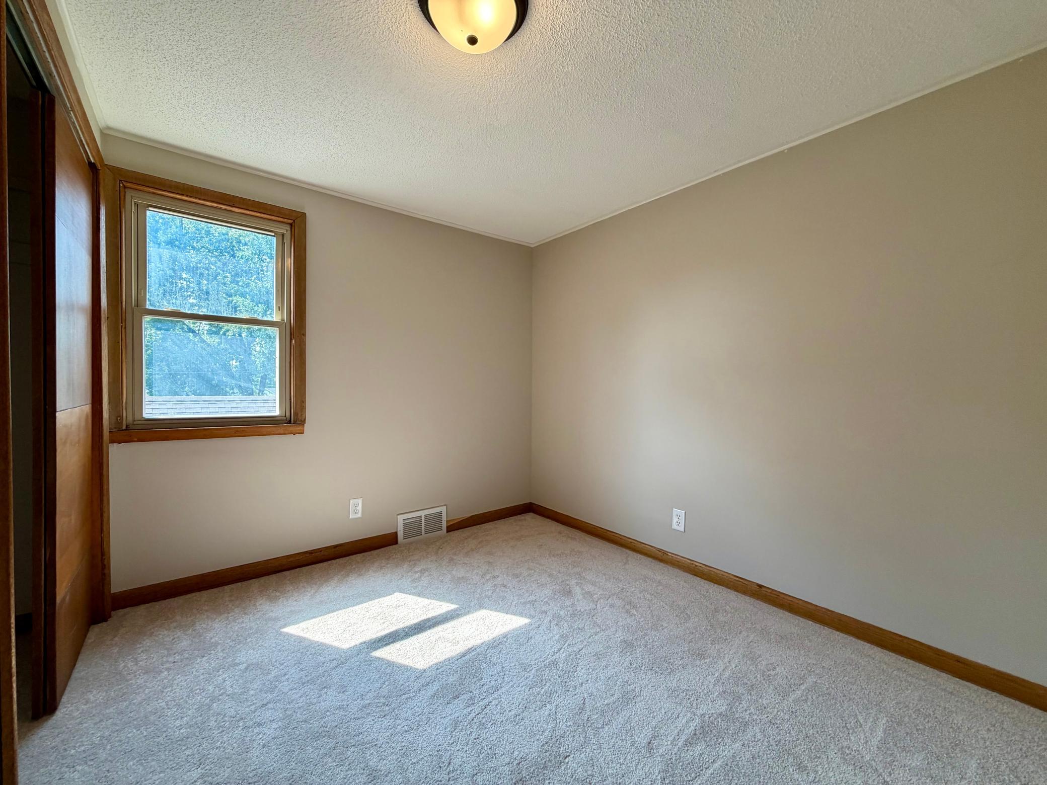 View of Residential at 5701 Humboldt Avenue, Brooklyn Center MN 55430, Brooklyn Center (11 of 27) - Mike Wilen | Minnesota Team Real Estate