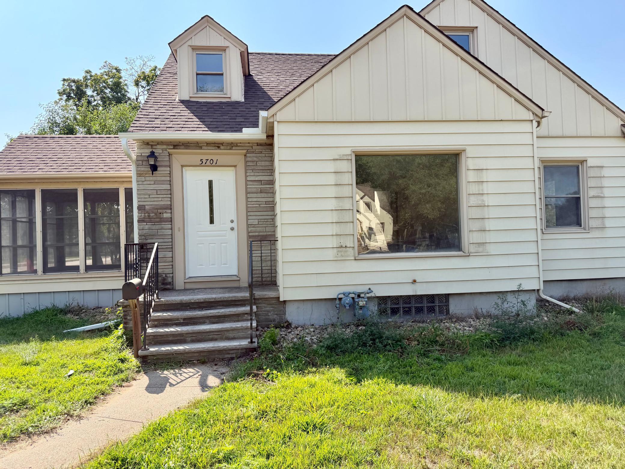 View of Residential at 5701 Humboldt Avenue, Brooklyn Center MN 55430, Brooklyn Center (2 of 27) - Mike Wilen | Minnesota Team Real Estate