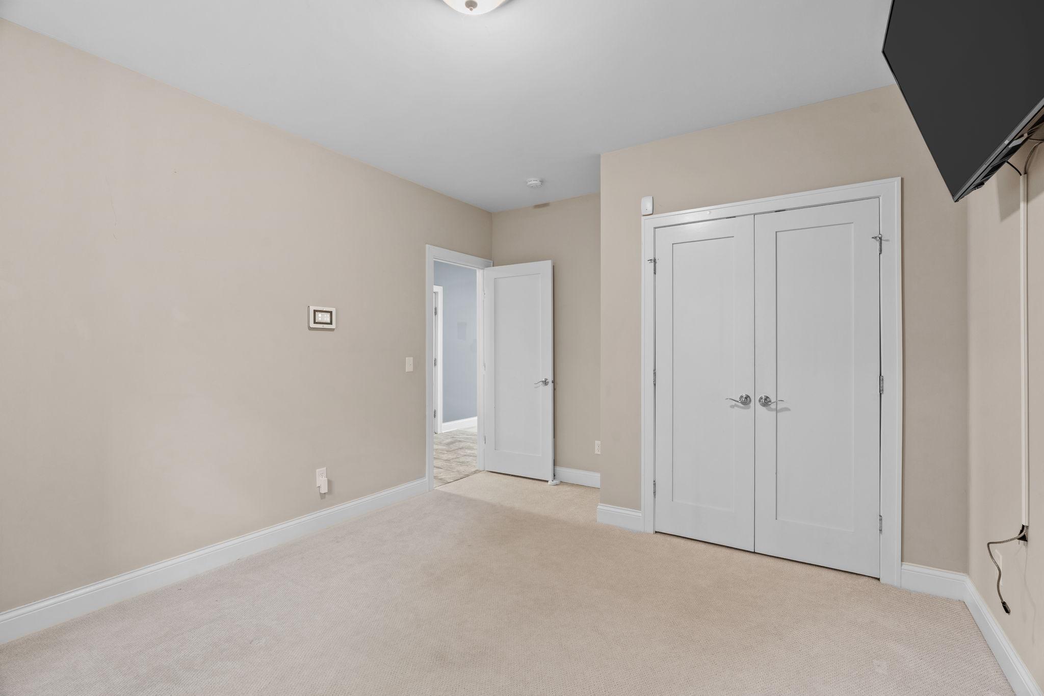 View of Residential at 4516 Chowen Avenue, Minneapolis MN 55410, Minneapolis (39 of 47) - Mike Wilen | Minnesota Team Real Estate