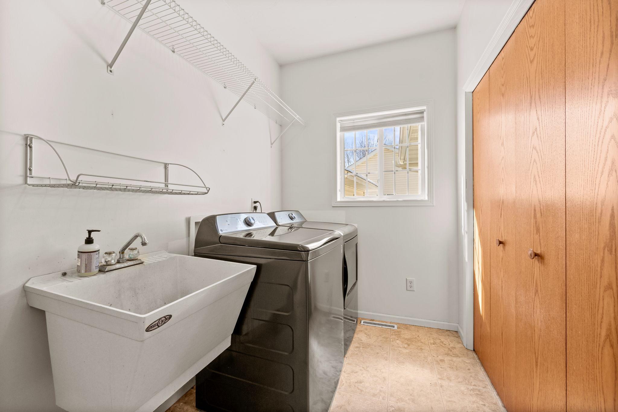 View of Residential at 955 Park Drive, Belle Plaine MN 56011, Belle Plaine (28 of 52) - Mike Wilen | Minnesota Team Real Estate