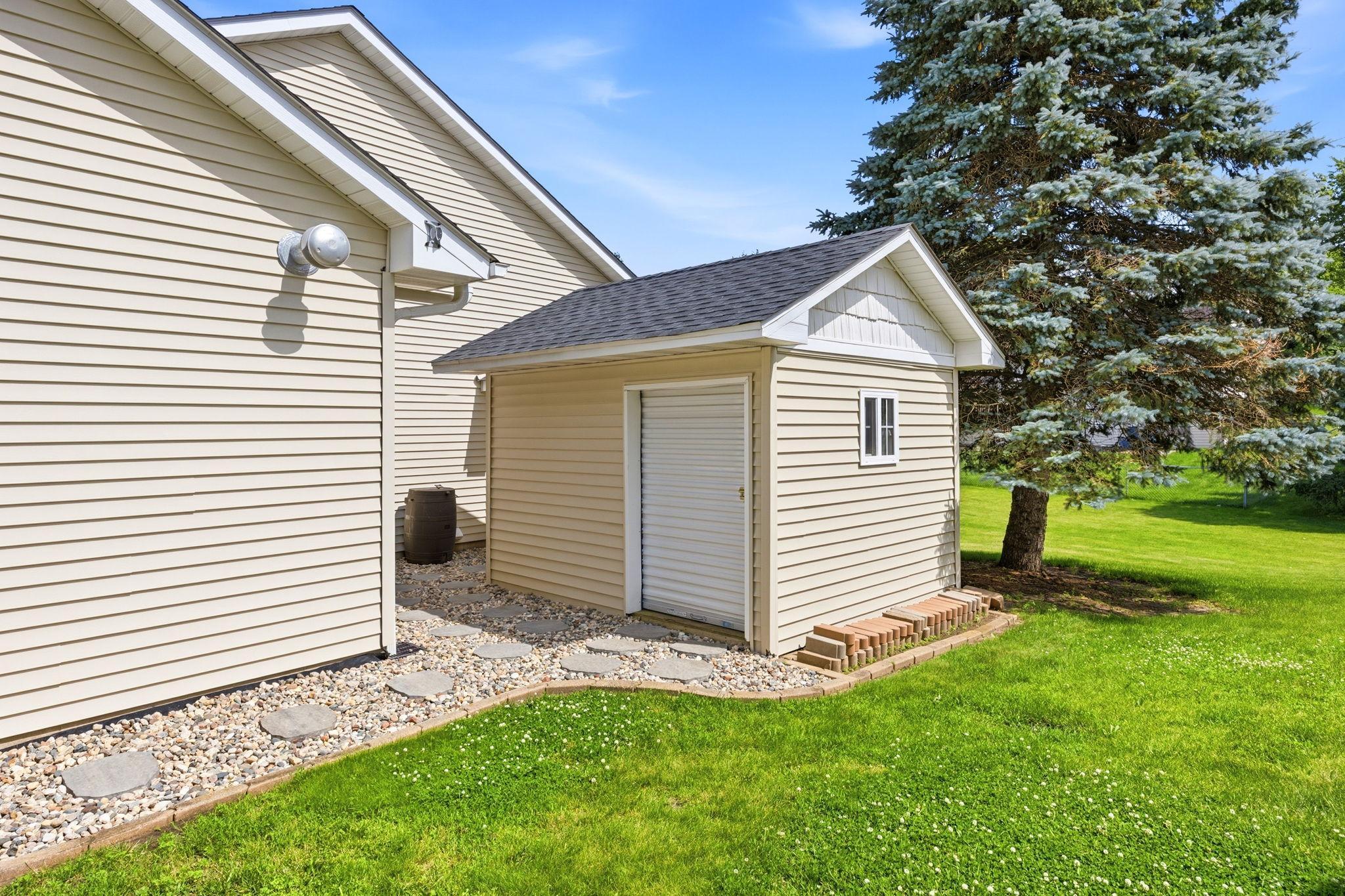 View of Residential at 955 Park Drive, Belle Plaine MN 56011, Belle Plaine (34 of 52) - Mike Wilen | Minnesota Team Real Estate