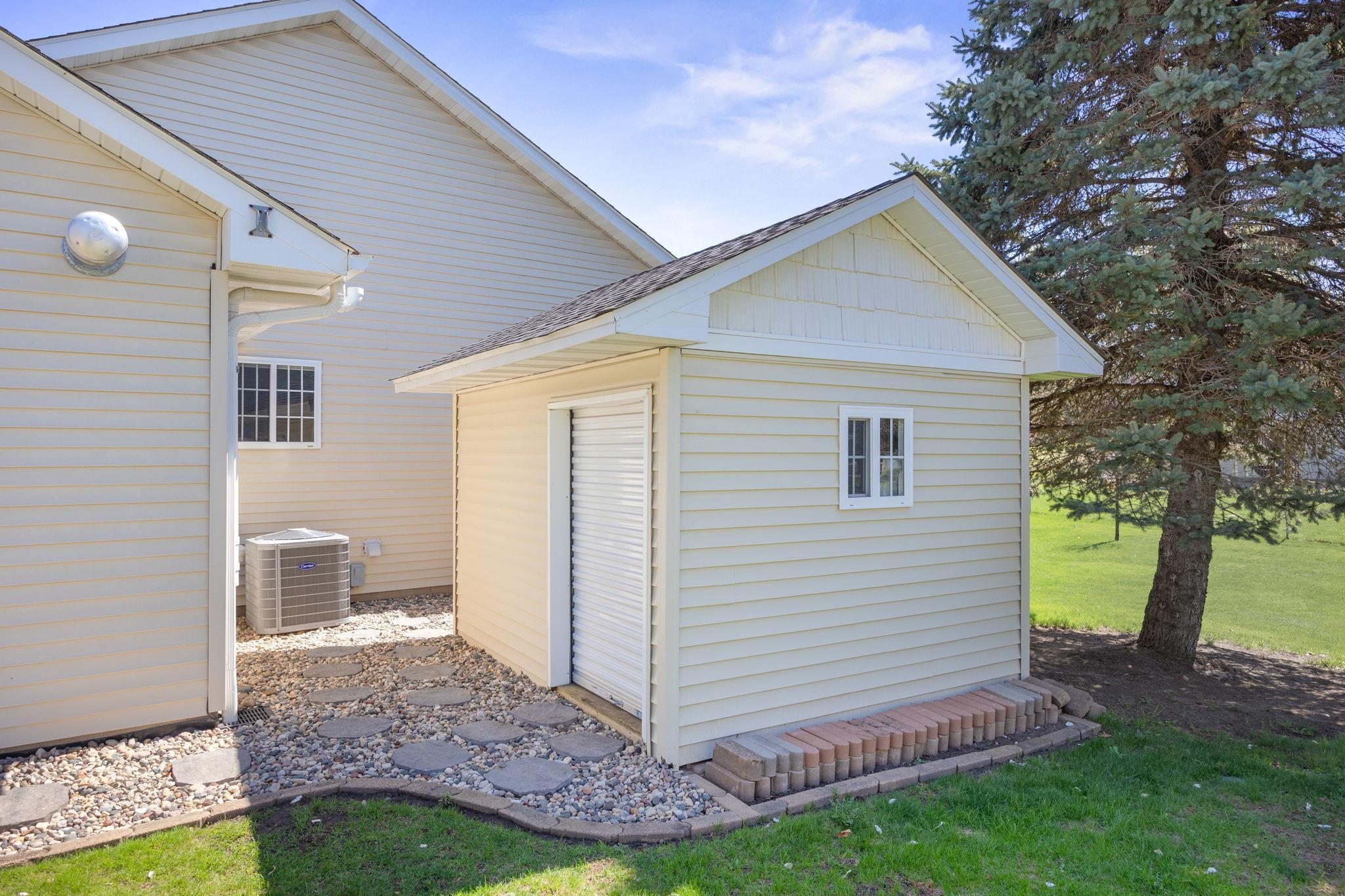 View of Residential at 955 Park Drive, Belle Plaine MN 56011, Belle Plaine (35 of 52) - Mike Wilen | Minnesota Team Real Estate