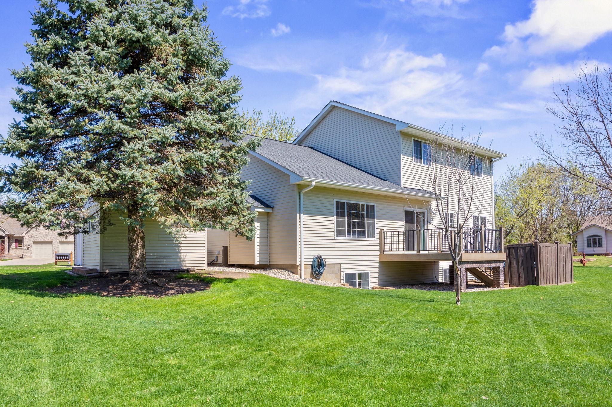 View of Residential at 955 Park Drive, Belle Plaine MN 56011, Belle Plaine (37 of 52) - Mike Wilen | Minnesota Team Real Estate