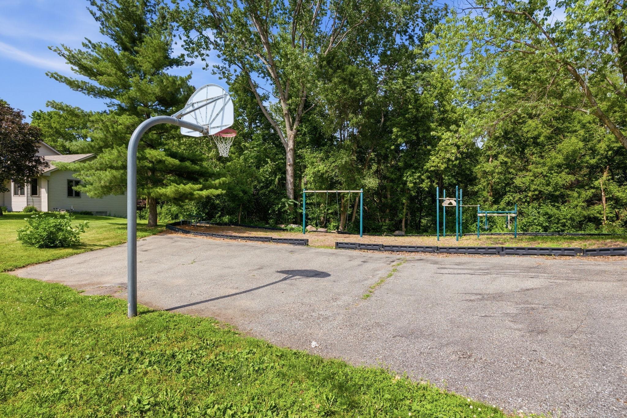 View of Residential at 955 Park Drive, Belle Plaine MN 56011, Belle Plaine (45 of 52) - Mike Wilen | Minnesota Team Real Estate