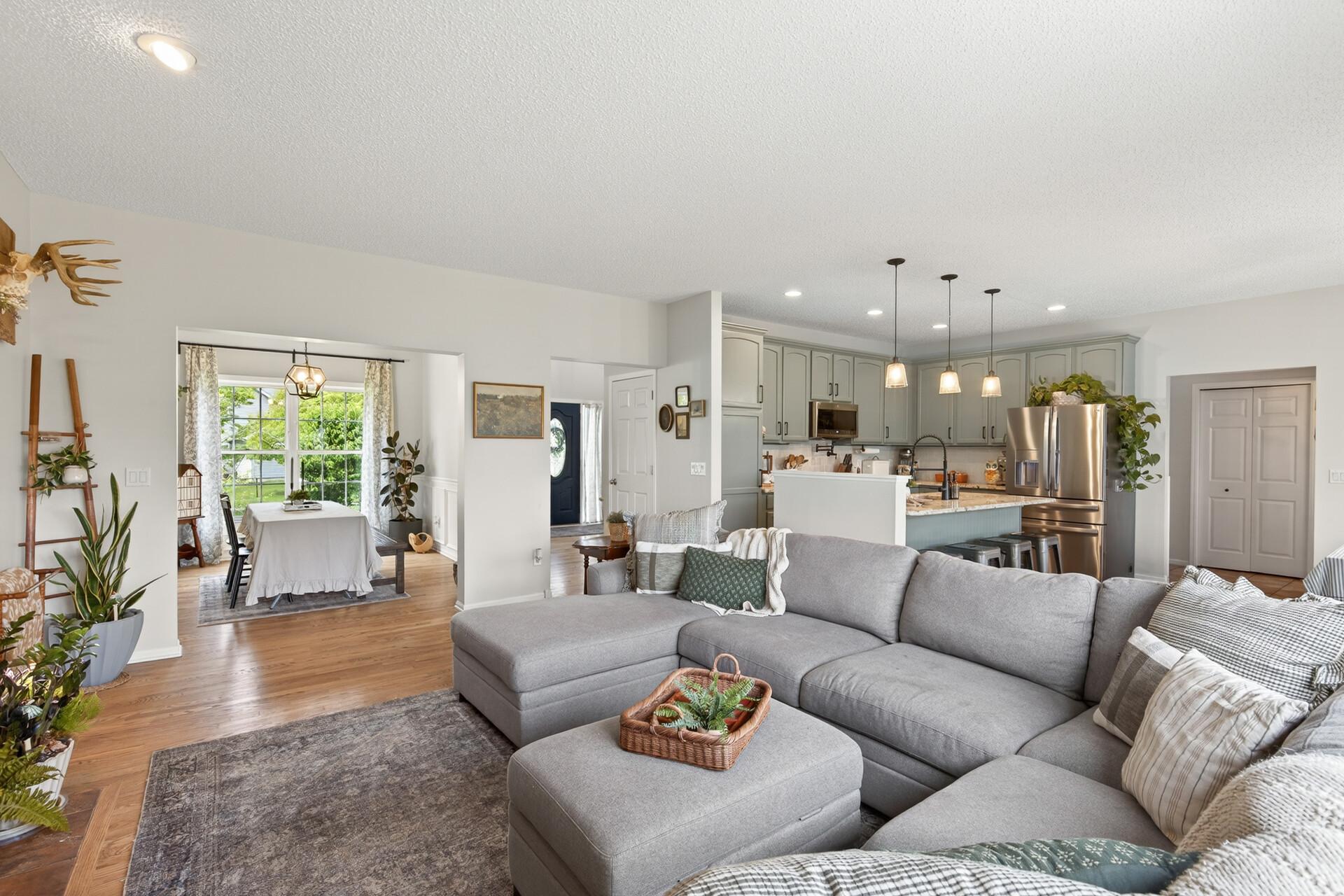 View of Residential at 6698 Mackenzie Avenue, Albertville MN 55301, Albertville (11 of 33) - Mike Wilen | Minnesota Team Real Estate