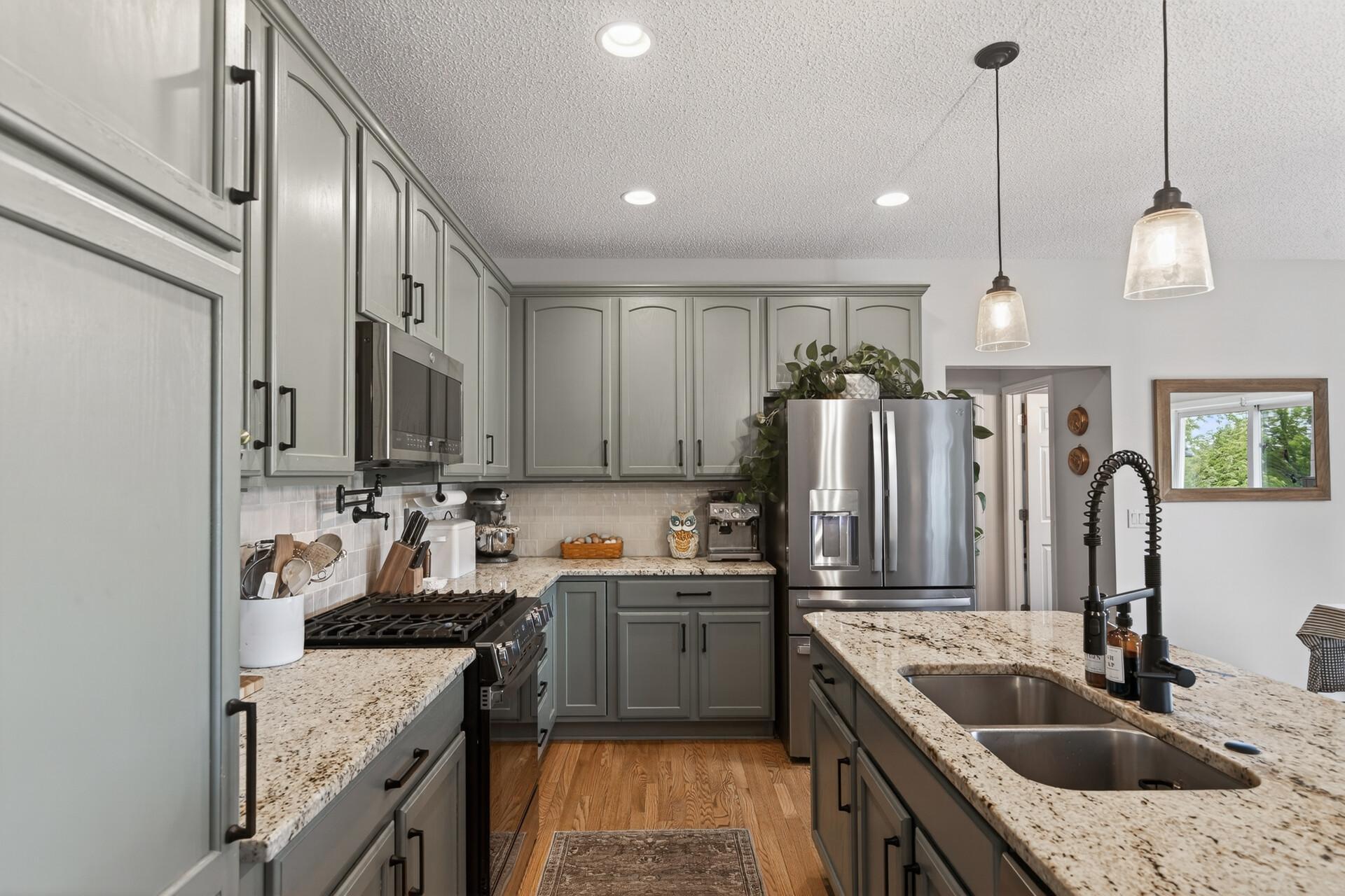 View of Residential at 6698 Mackenzie Avenue, Albertville MN 55301, Albertville (4 of 33) - Mike Wilen | Minnesota Team Real Estate