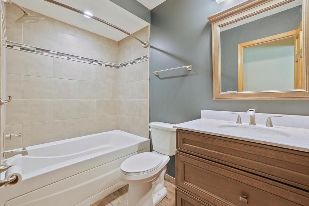 View of Residential at 2477 Windsor Lane, Woodbury MN 55125, Woodbury (37 of 51) - Mike Wilen | Minnesota Team Real Estate