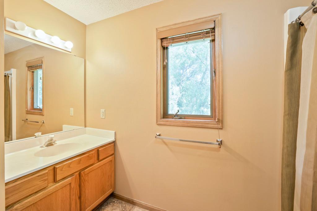 View of Residential at 2477 Windsor Lane, Woodbury MN 55125, Woodbury (25 of 51) - Mike Wilen | Minnesota Team Real Estate