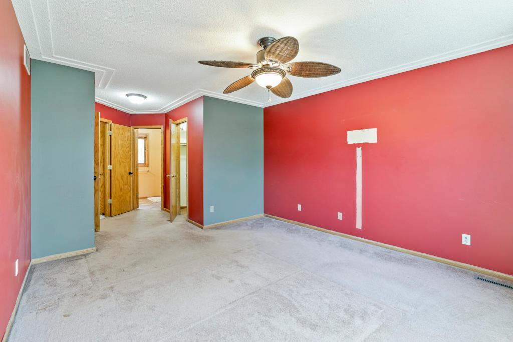 View of Residential at 2477 Windsor Lane, Woodbury MN 55125, Woodbury (23 of 51) - Mike Wilen | Minnesota Team Real Estate
