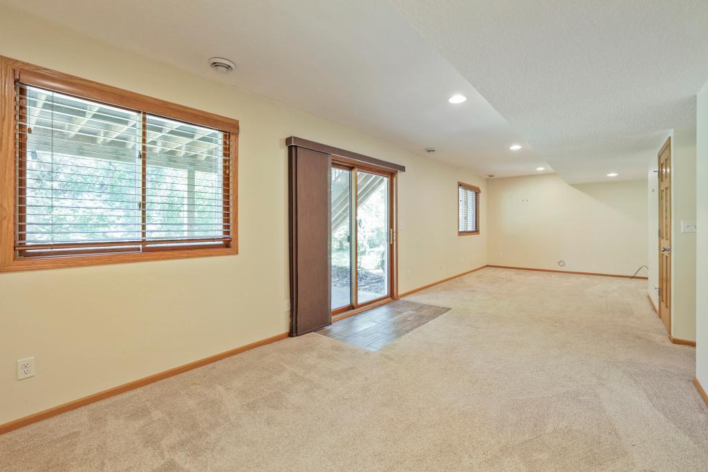 View of Residential at 2477 Windsor Lane, Woodbury MN 55125, Woodbury (34 of 51) - Mike Wilen | Minnesota Team Real Estate