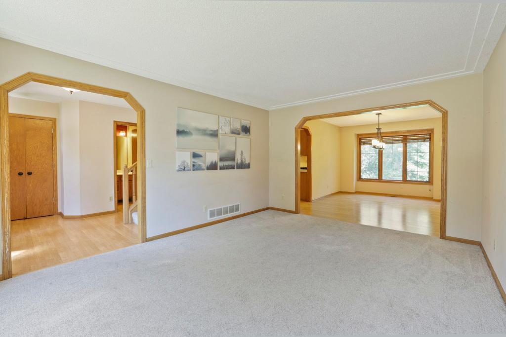 View of Residential at 2477 Windsor Lane, Woodbury MN 55125, Woodbury (7 of 51) - Mike Wilen | Minnesota Team Real Estate