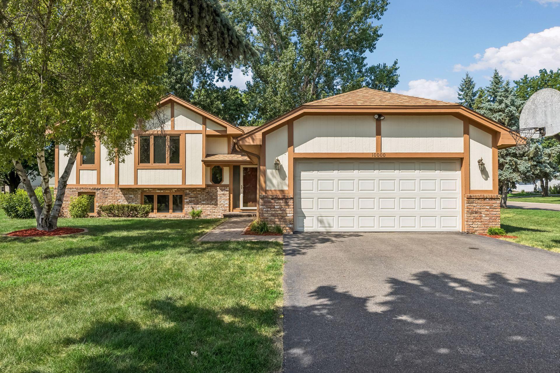 View of Single Family at 10000 31st Avenue, Plymouth - Mike Wilen | Minnesota Team Real Estate