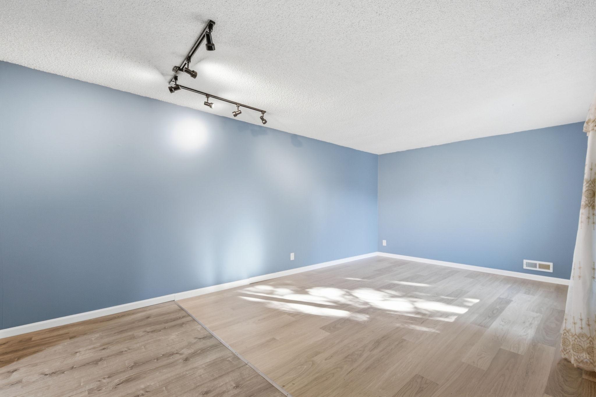 View of Residential at 1096 Carmel Court, Shoreview MN 55126, Shoreview (6 of 20) - Mike Wilen | Minnesota Team Real Estate