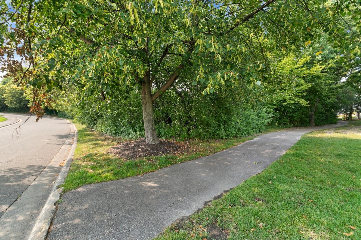 View of Residential at 6165 Chasewood Parkway #202, Minnetonka MN 55343, Minnetonka (34 of 36) - Mike Wilen | Minnesota Team Real Estate