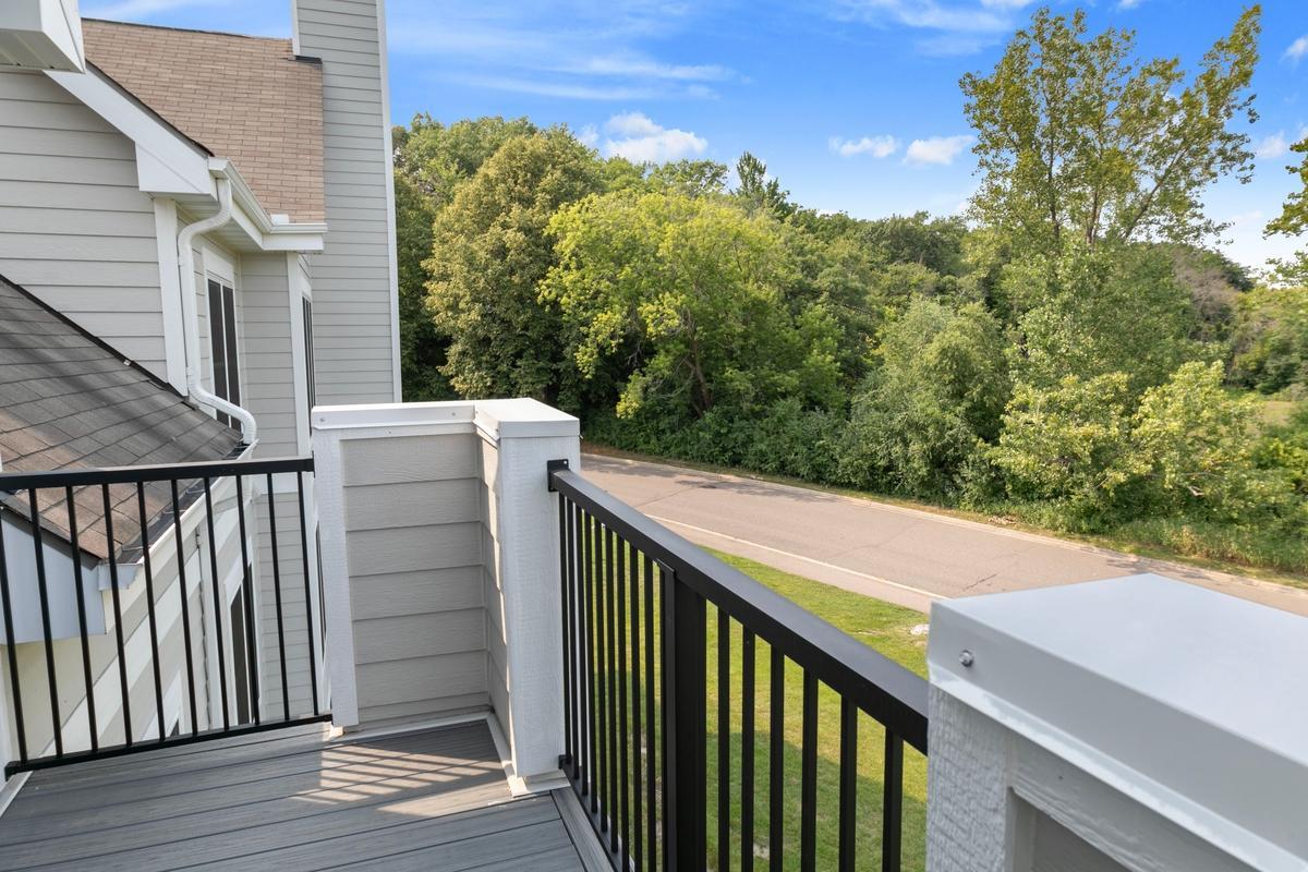 View of Residential at 6165 Chasewood Parkway #202, Minnetonka MN 55343, Minnetonka (12 of 36) - Mike Wilen | Minnesota Team Real Estate