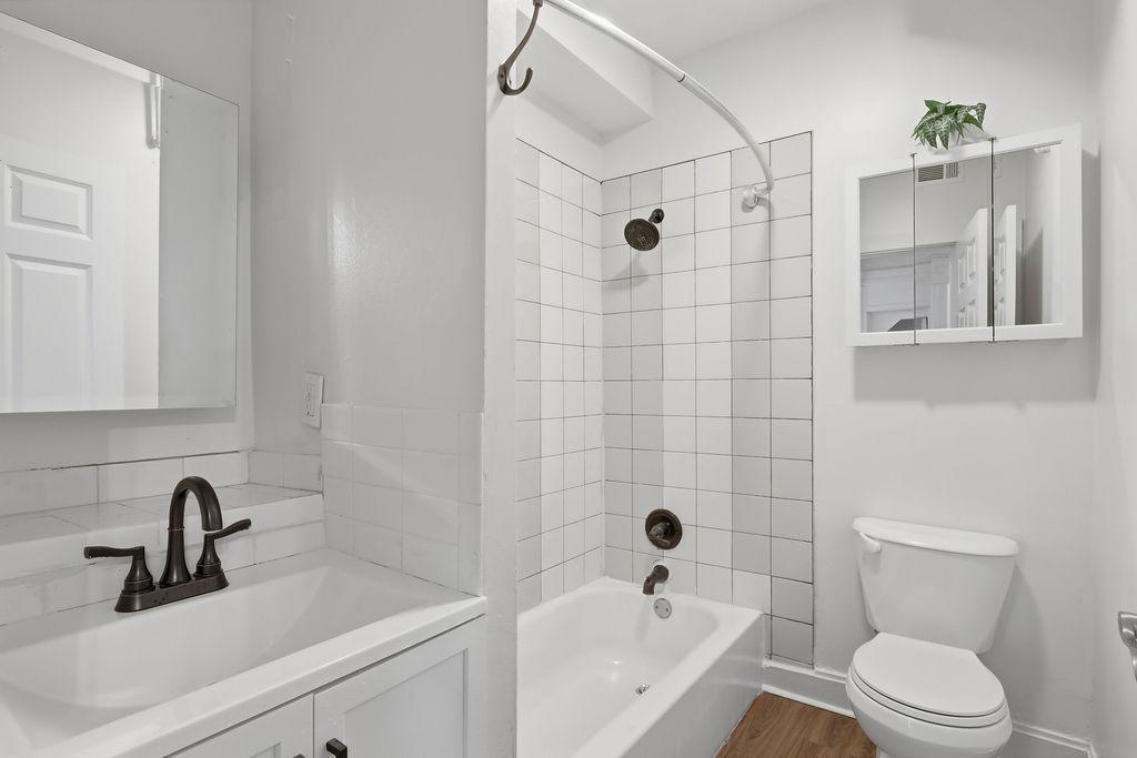 View of Residential Income at 1135 Washington Street, Minneapolis MN 55413, Minneapolis (9 of 33) - Mike Wilen | Minnesota Team Real Estate