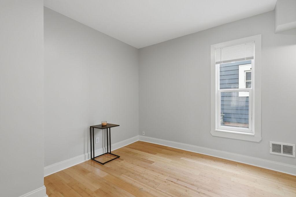 View of Residential Income at 1135 Washington Street, Minneapolis MN 55413, Minneapolis (7 of 33) - Mike Wilen | Minnesota Team Real Estate