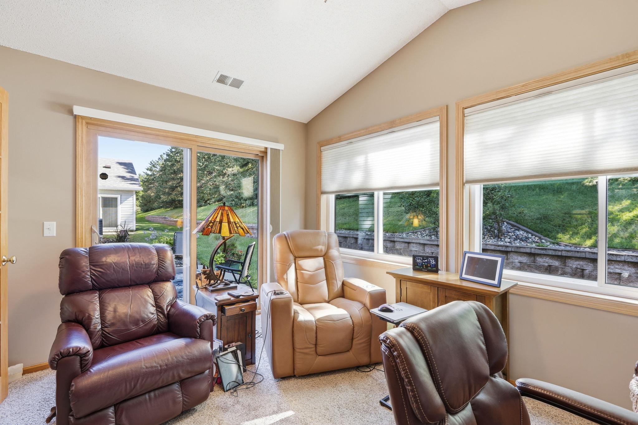 View of Residential at 7590 Newbury Road, Woodbury MN 55125, Woodbury (24 of 29) - Mike Wilen | Minnesota Team Real Estate