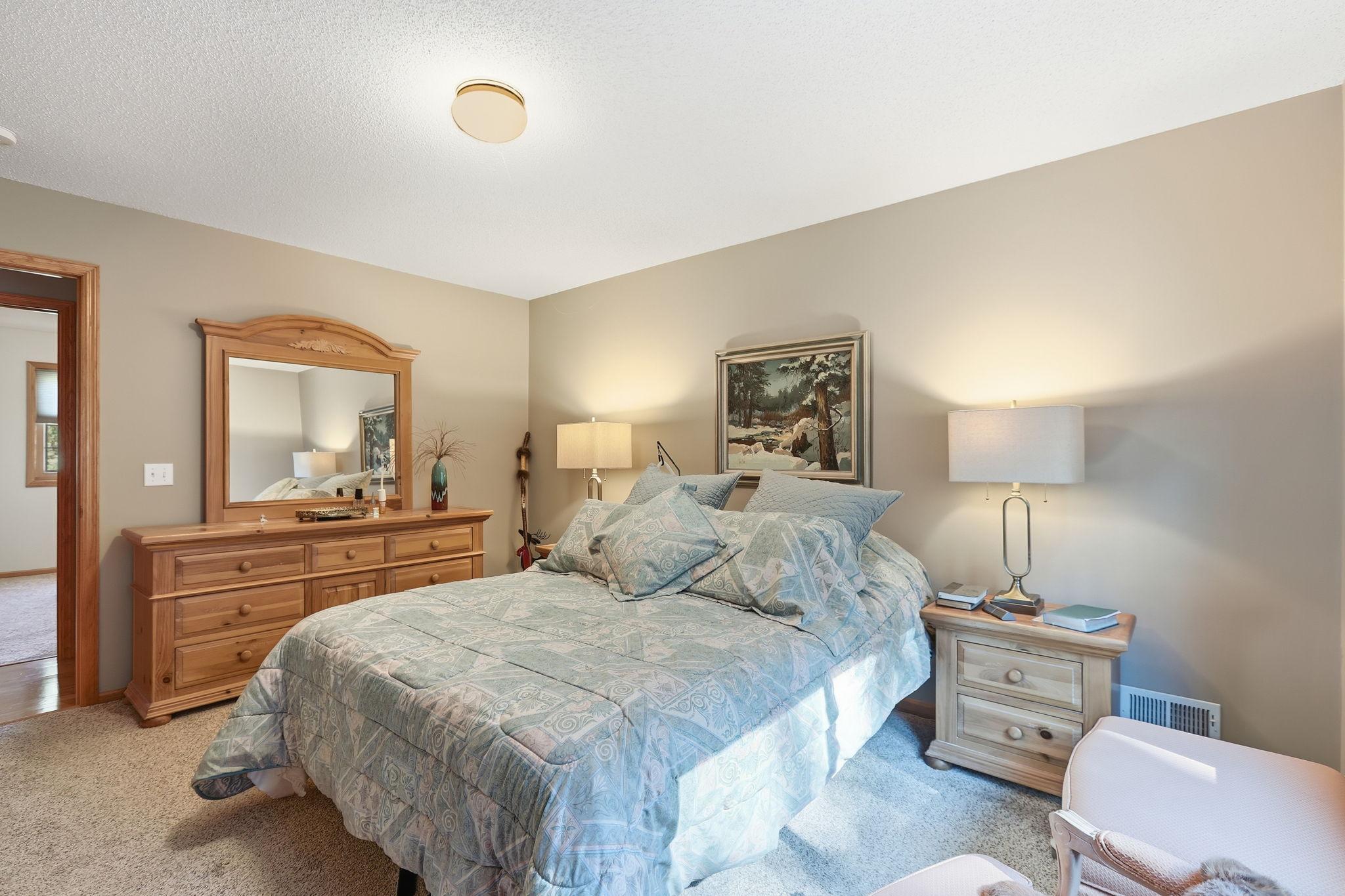 View of Residential at 7590 Newbury Road, Woodbury MN 55125, Woodbury (18 of 29) - Mike Wilen | Minnesota Team Real Estate