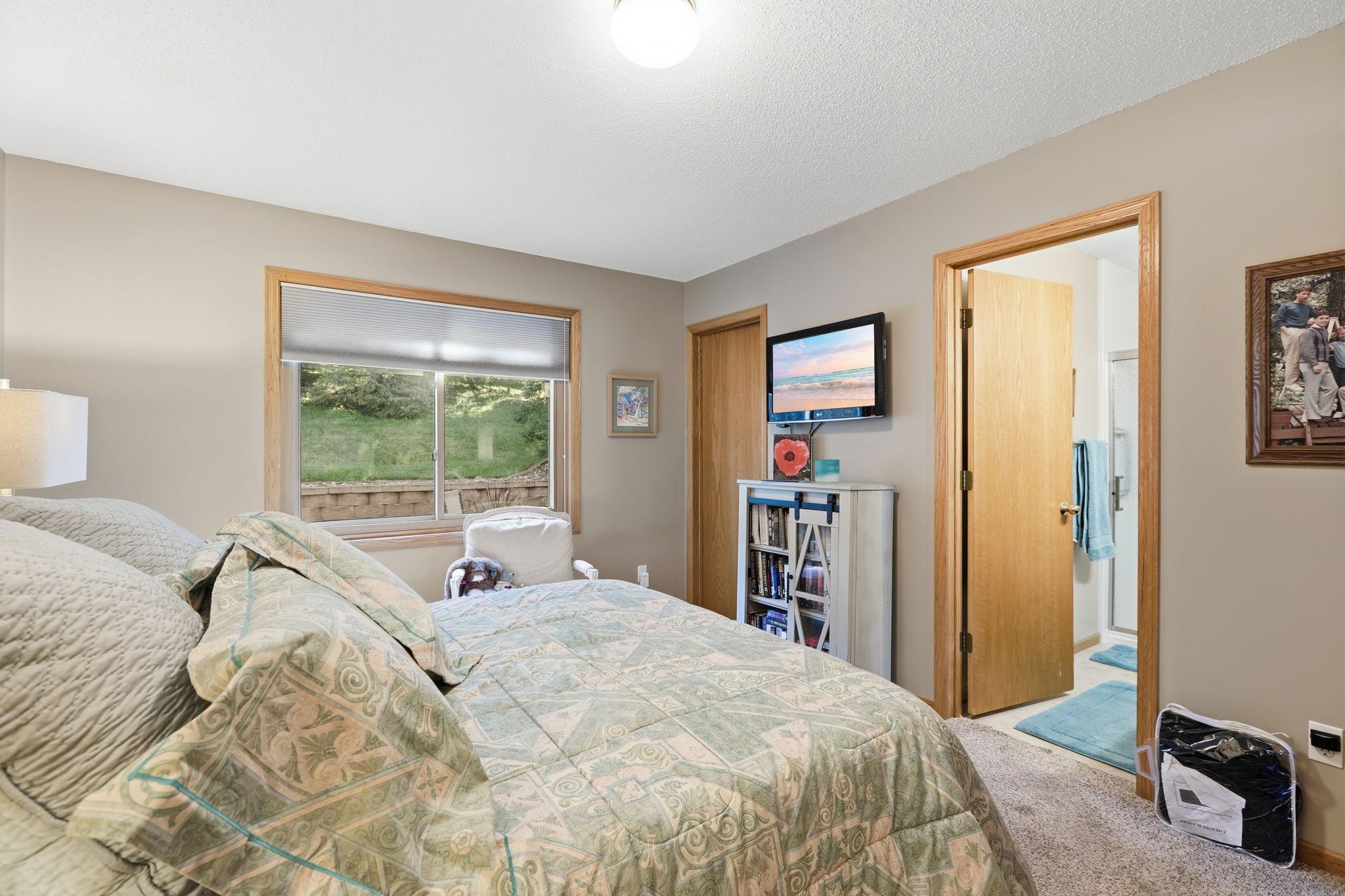 View of Residential at 7590 Newbury Road, Woodbury MN 55125, Woodbury (17 of 29) - Mike Wilen | Minnesota Team Real Estate
