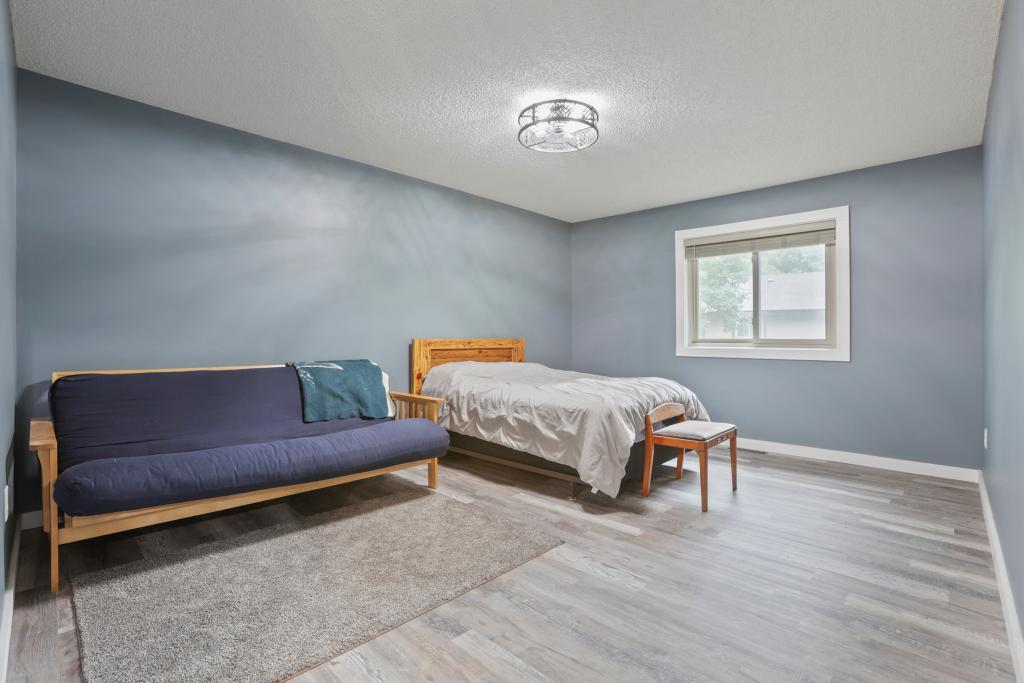 View of Residential at 5536 Aldrich Drive, Brooklyn Center MN 55430, Brooklyn Center (18 of 31) - Mike Wilen | Minnesota Team Real Estate