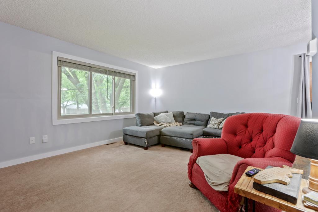 View of Residential at 5536 Aldrich Drive, Brooklyn Center MN 55430, Brooklyn Center (11 of 31) - Mike Wilen | Minnesota Team Real Estate