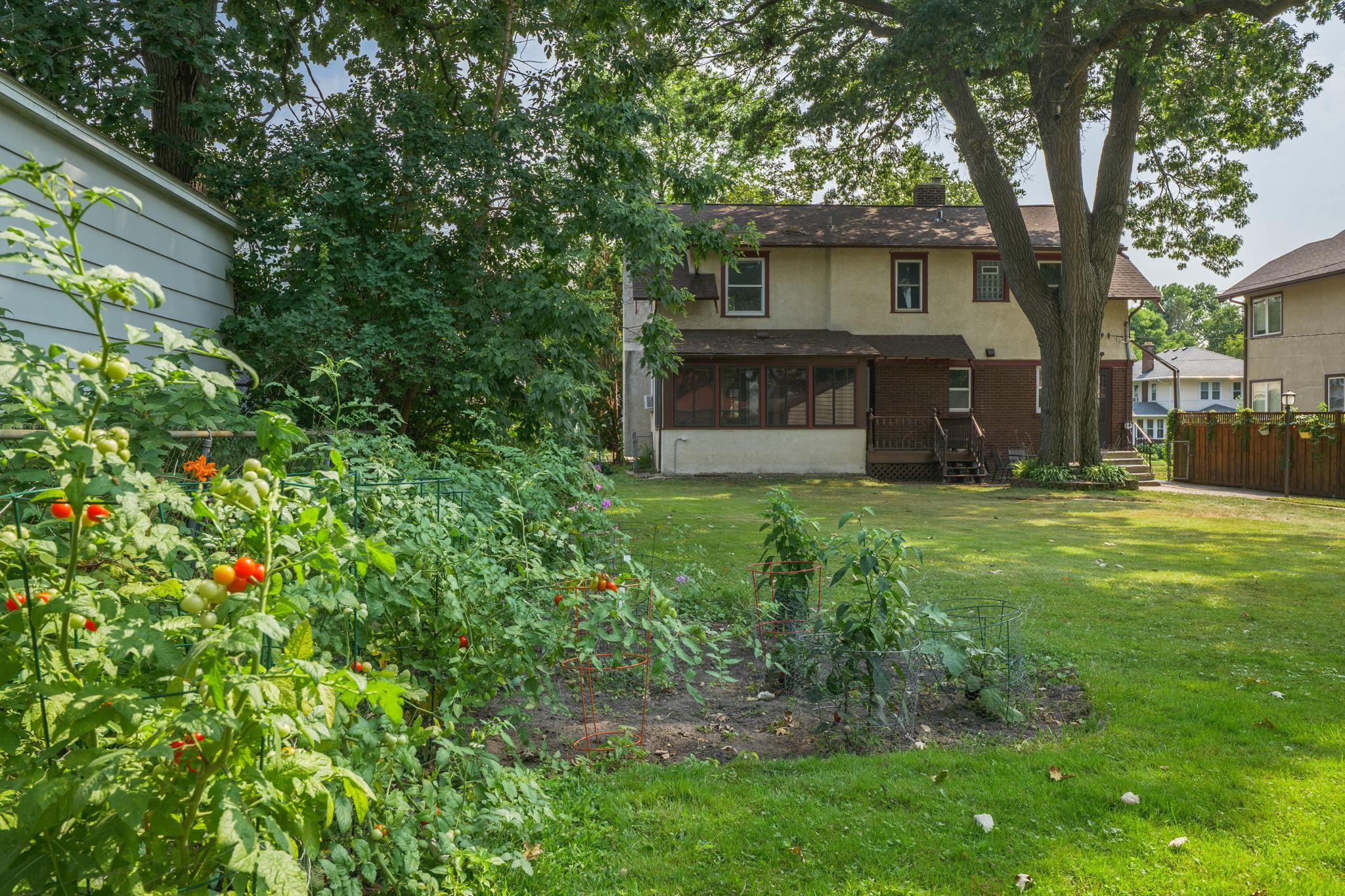 View of Residential at 2133 Goodrich Avenue, Saint Paul MN 55105, Saint Paul (45 of 52) - Mike Wilen | Minnesota Team Real Estate