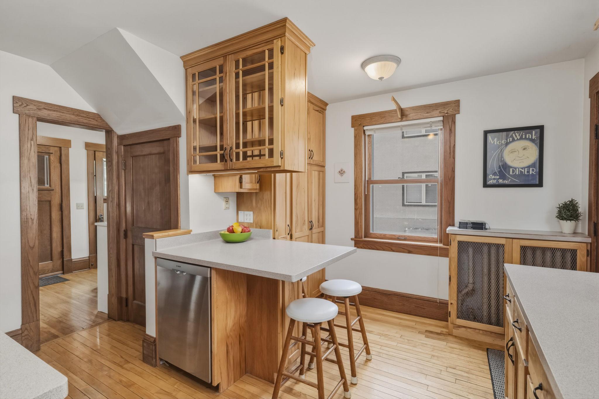 View of Residential at 2133 Goodrich Avenue, Saint Paul MN 55105, Saint Paul (17 of 52) - Mike Wilen | Minnesota Team Real Estate