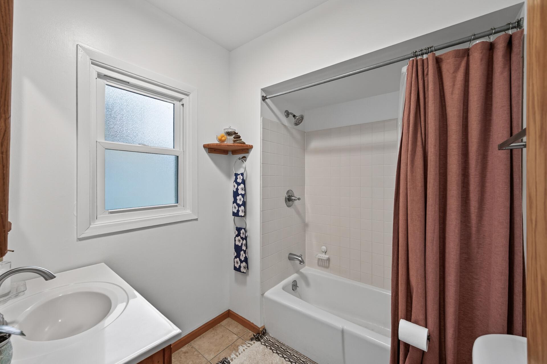 View of Residential at 2323 Standish Street, Saint Paul MN 55108, Saint Paul (18 of 30) - Mike Wilen | Minnesota Team Real Estate