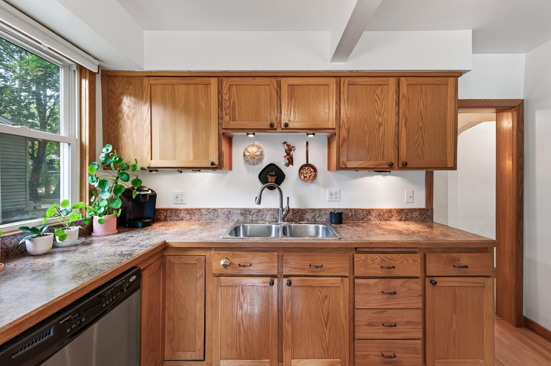 View of Residential at 2323 Standish Street, Saint Paul MN 55108, Saint Paul (13 of 30) - Mike Wilen | Minnesota Team Real Estate