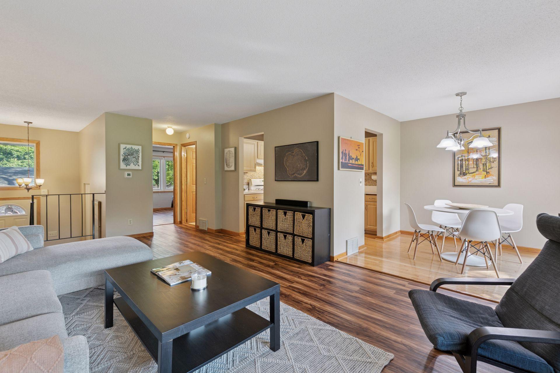 View of Residential at 146 River Woods Lane, Burnsville MN 55337, Burnsville (5 of 34) - Mike Wilen | Minnesota Team Real Estate
