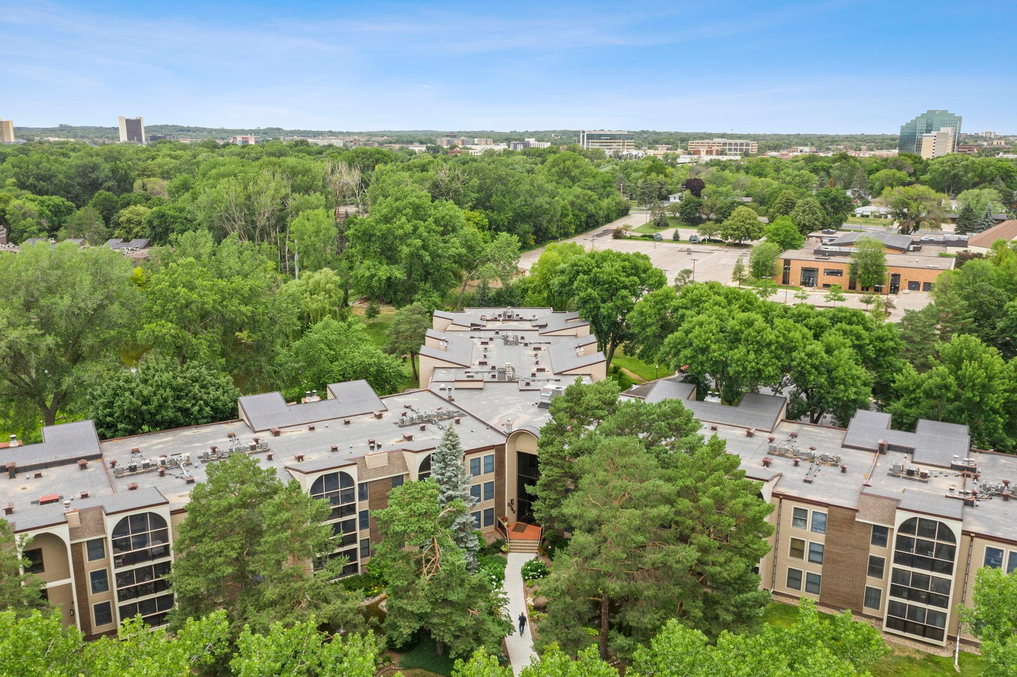 View of Residential at 8549 Irwin Road #126, Bloomington MN 55437, Bloomington (30 of 31) - Mike Wilen | Minnesota Team Real Estate