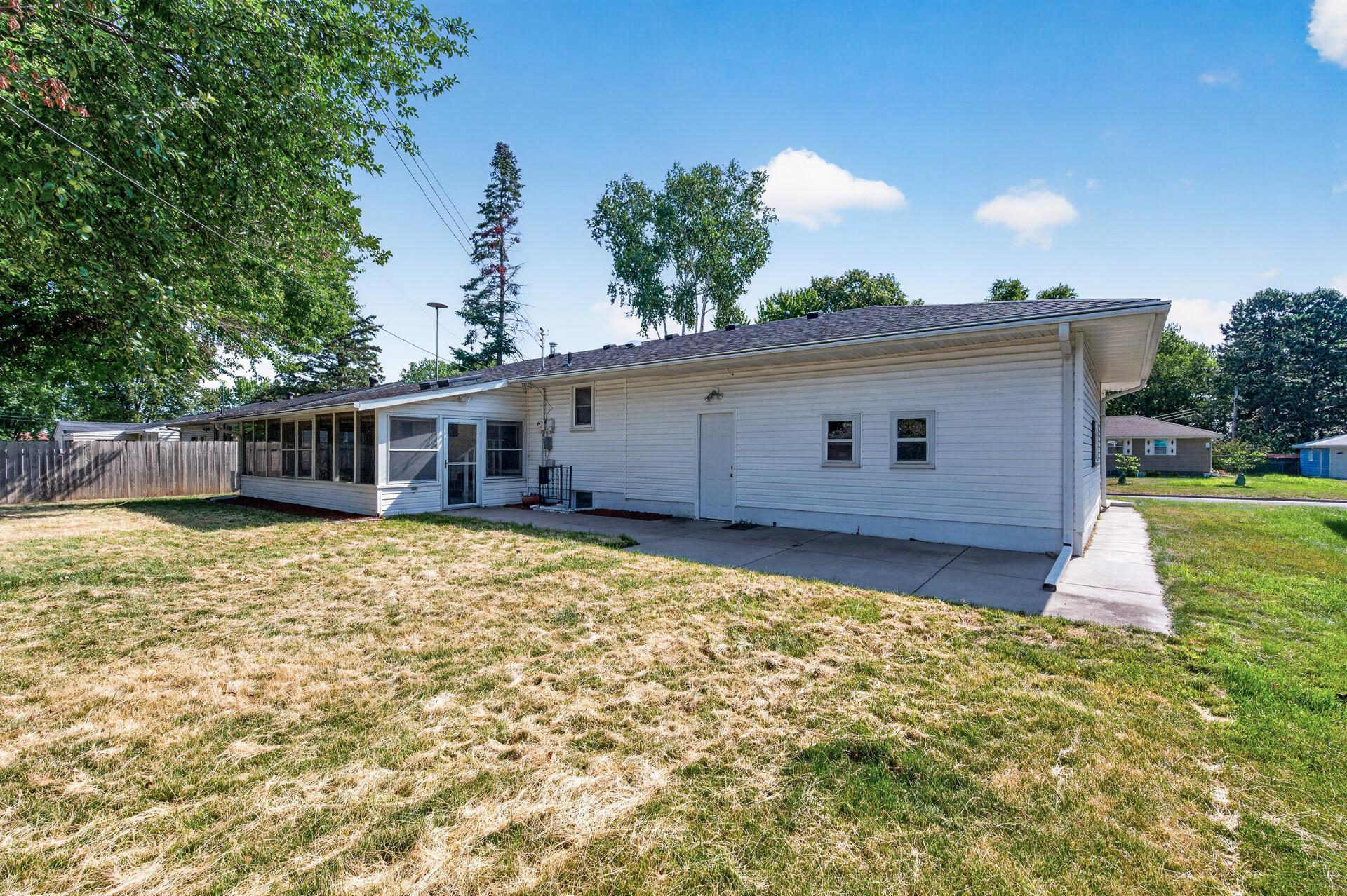 View of Residential at 4949 Virginia Avenue, New Hope MN 55428, New Hope (27 of 30) - Mike Wilen | Minnesota Team Real Estate