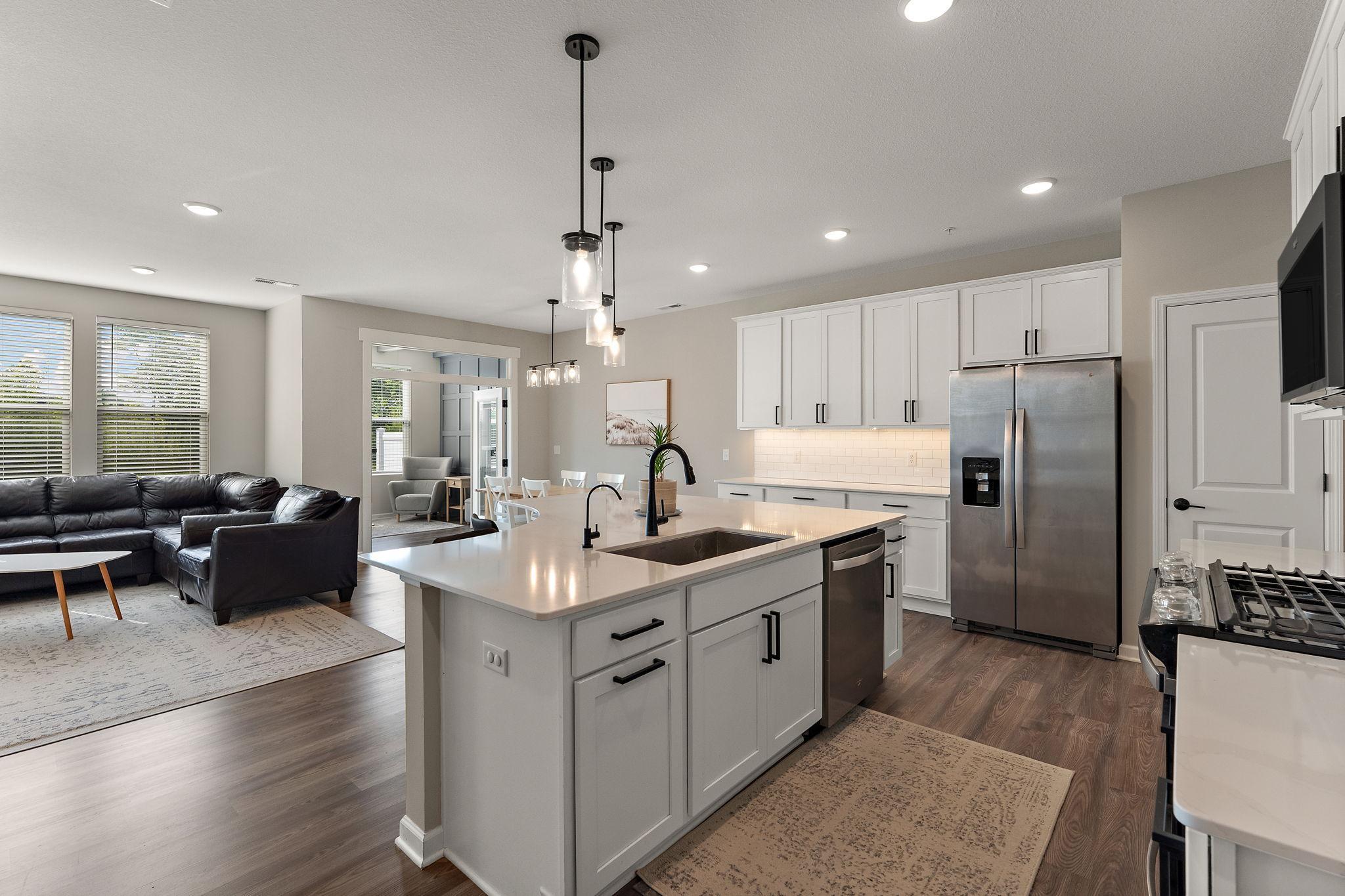 View of Residential at 11255 Crestbury Drive, Woodbury MN 55129, Woodbury (6 of 27) - Mike Wilen | Minnesota Team Real Estate