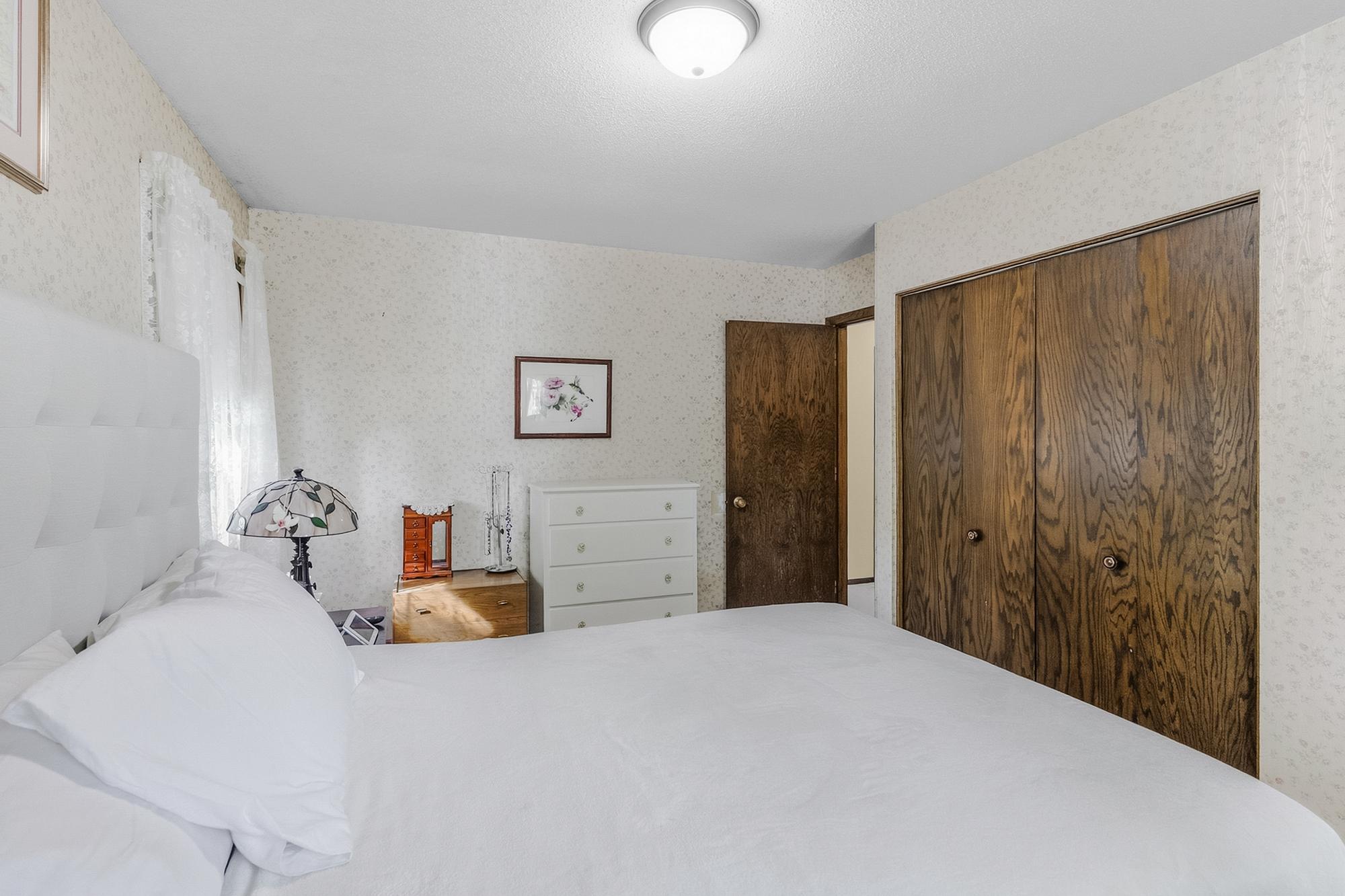 View of Residential at 13045 Eveleth Avenue, Apple Valley MN 55124, Apple Valley (13 of 31) - Mike Wilen | Minnesota Team Real Estate