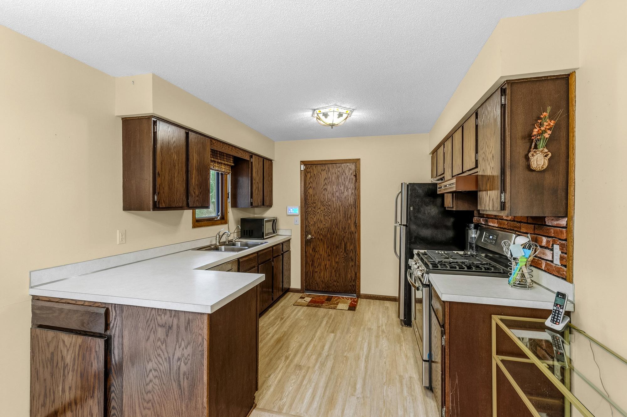 View of Residential at 13045 Eveleth Avenue, Apple Valley MN 55124, Apple Valley (5 of 31) - Mike Wilen | Minnesota Team Real Estate