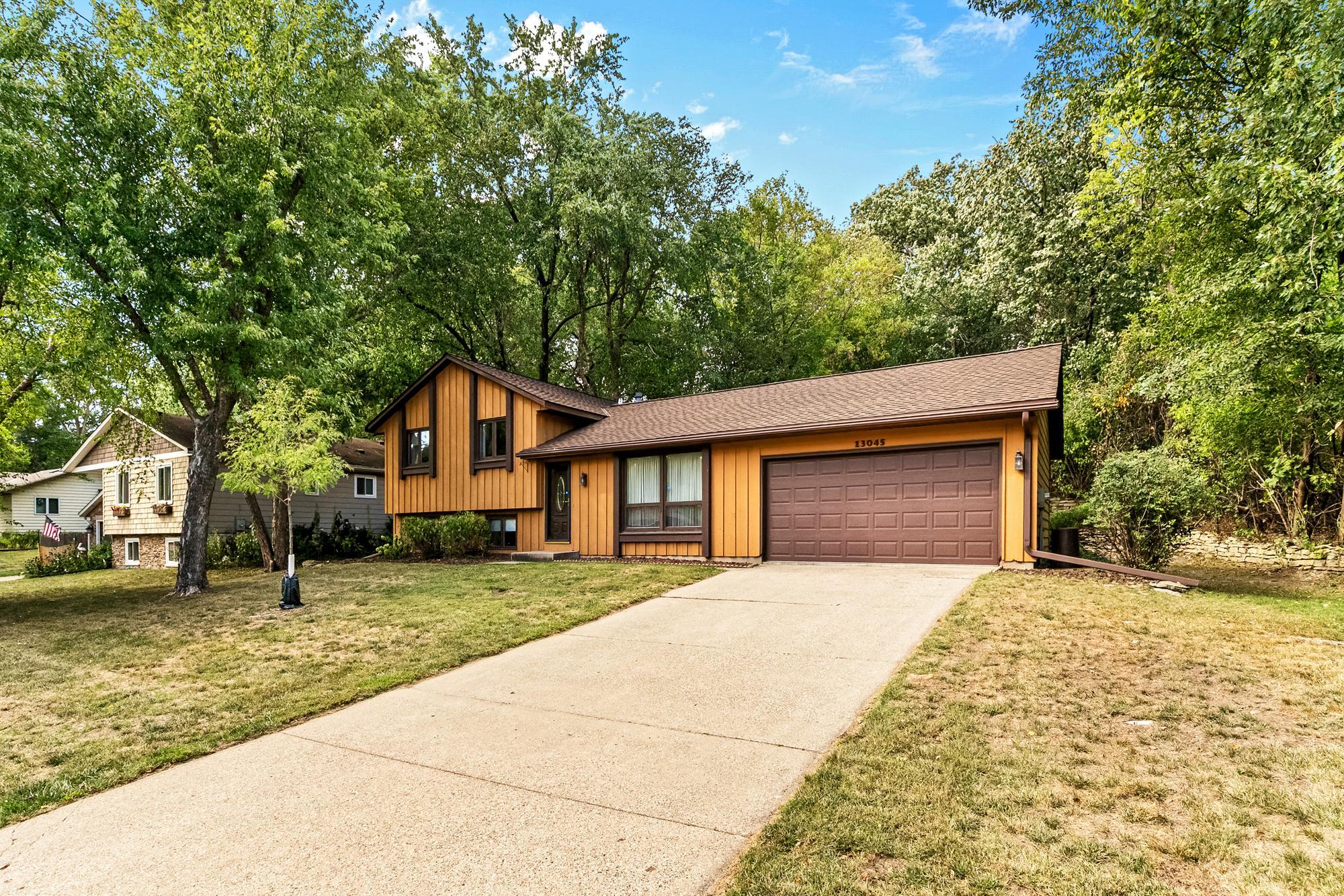 View of Residential at 13045 Eveleth Avenue, Apple Valley MN 55124, Apple Valley (3 of 31) - Mike Wilen | Minnesota Team Real Estate