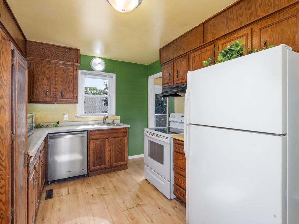 View of Residential at 2920 71 1/2 Street, Richfield MN 55423, Richfield (6 of 28) - Mike Wilen | Minnesota Team Real Estate