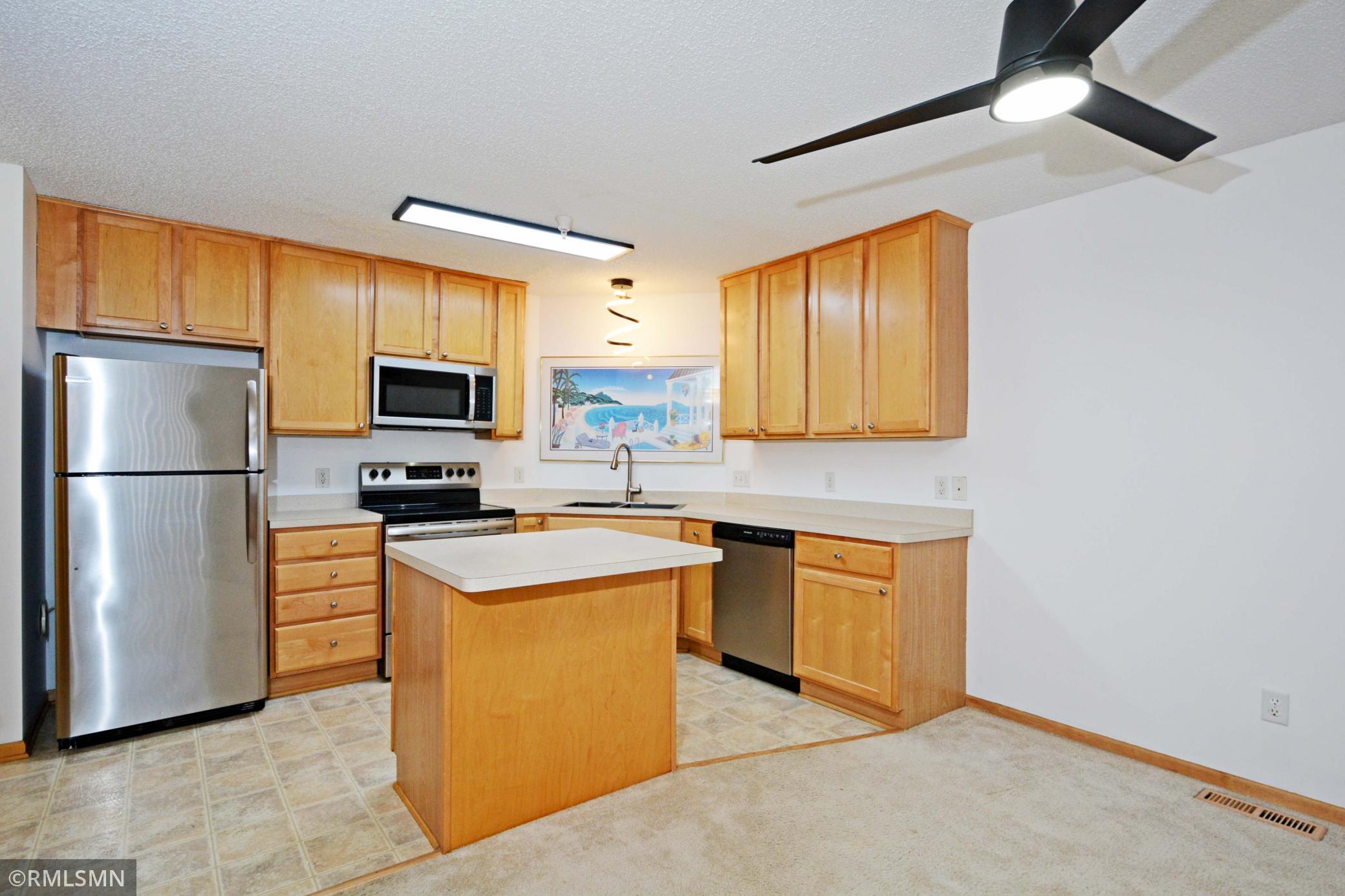 View of Residential at 17565 69th Place, Maple Grove MN 55311, Maple Grove (17 of 26) - Mike Wilen | Minnesota Team Real Estate