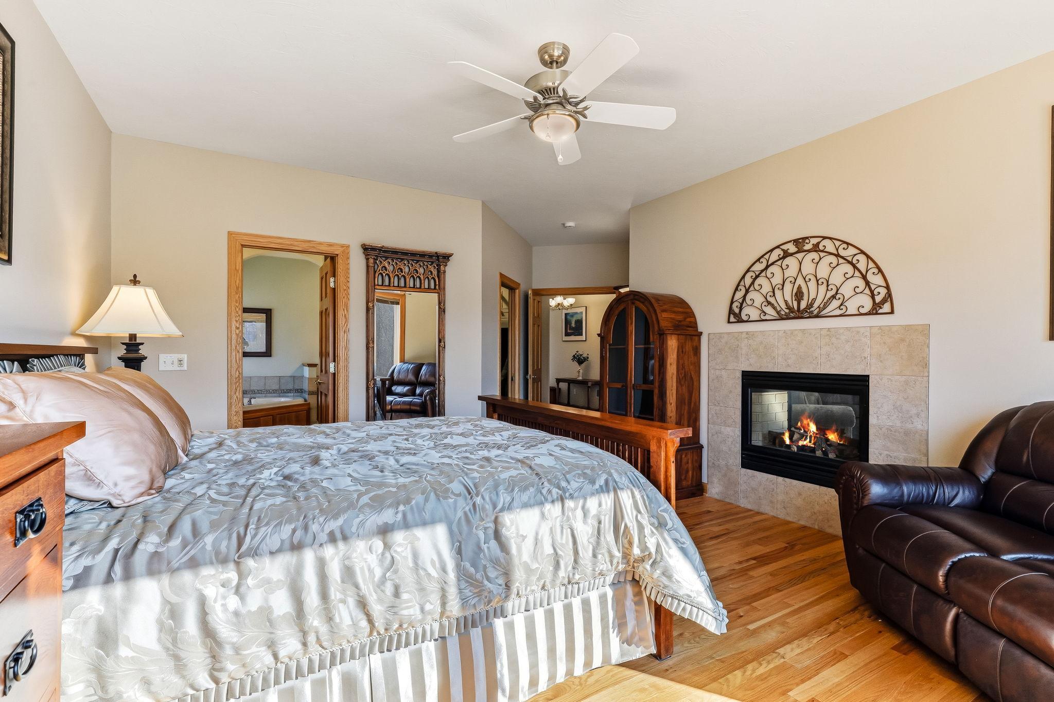 View of Residential at 4525 Alicia Drive, Eagan MN 55077, Eagan (31 of 79) - Mike Wilen | Minnesota Team Real Estate